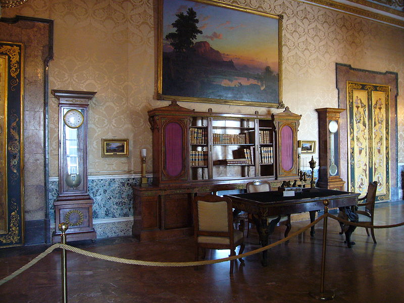 lo studio del re palazzo reale napoli